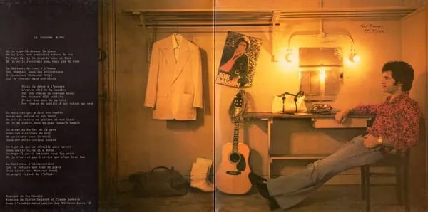 Joe Dassin – Joe Dassin / Le Costume blanc (1975) – Разворот пластинки